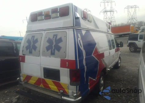 2010 Ford E-350 Super Duty Commercial/Recreational из США, поврежденный, VIN 1FDSS3ES8ADA83438